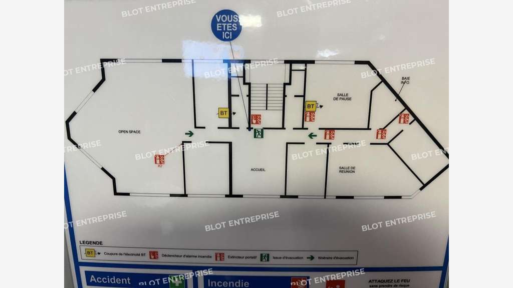 A louer bureaux 322m² Bouguenais proche aéroport