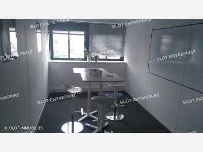 A louer bureaux rénovés 108m² à Bouguenais