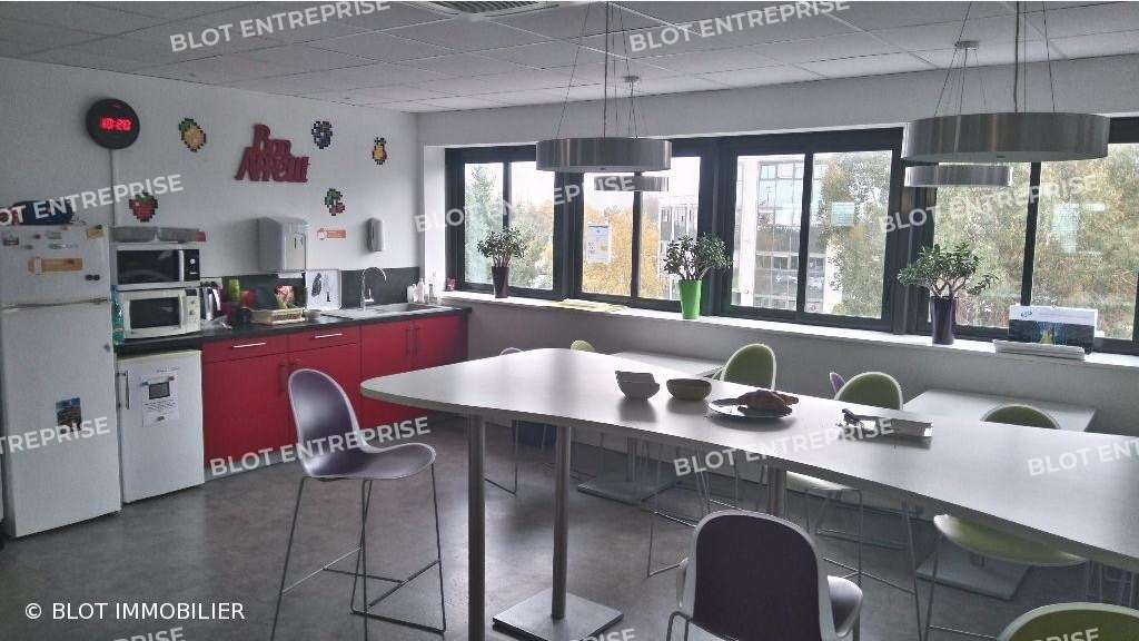 A louer bureaux rénovés 108m² à Bouguenais