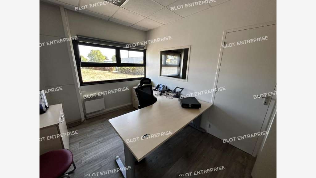 A louer bureaux 166m²Bouguenais  zone de la Bouvre