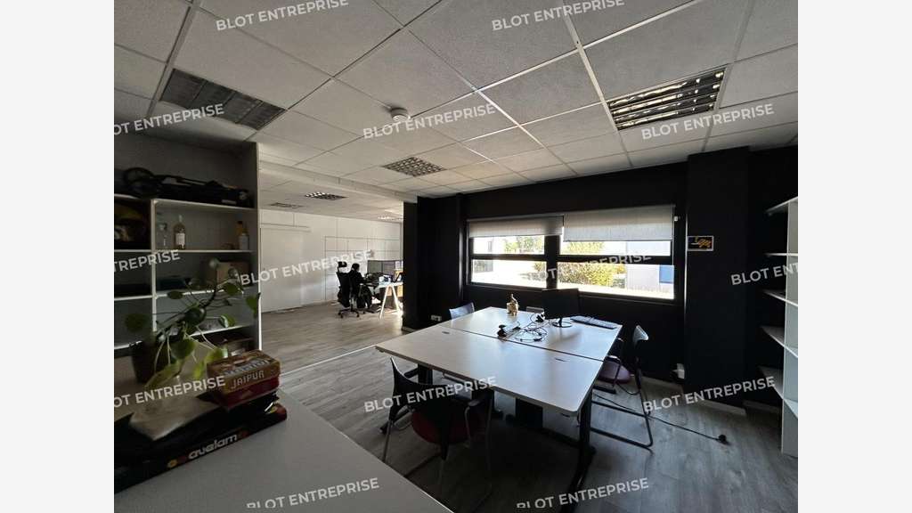 A louer bureaux 166m²Bouguenais  zone de la Bouvre