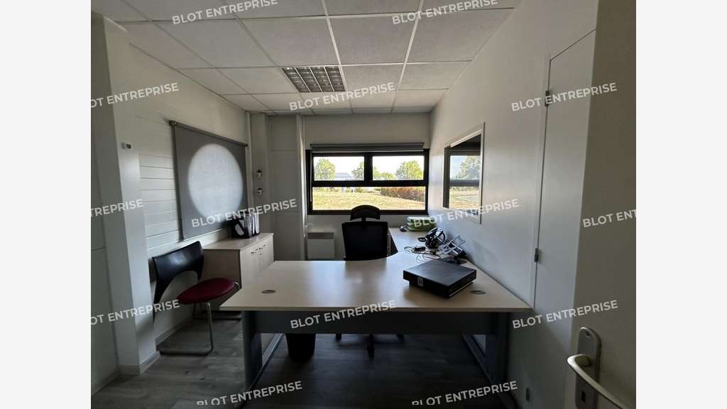 A louer bureaux 166m²Bouguenais  zone de la Bouvre