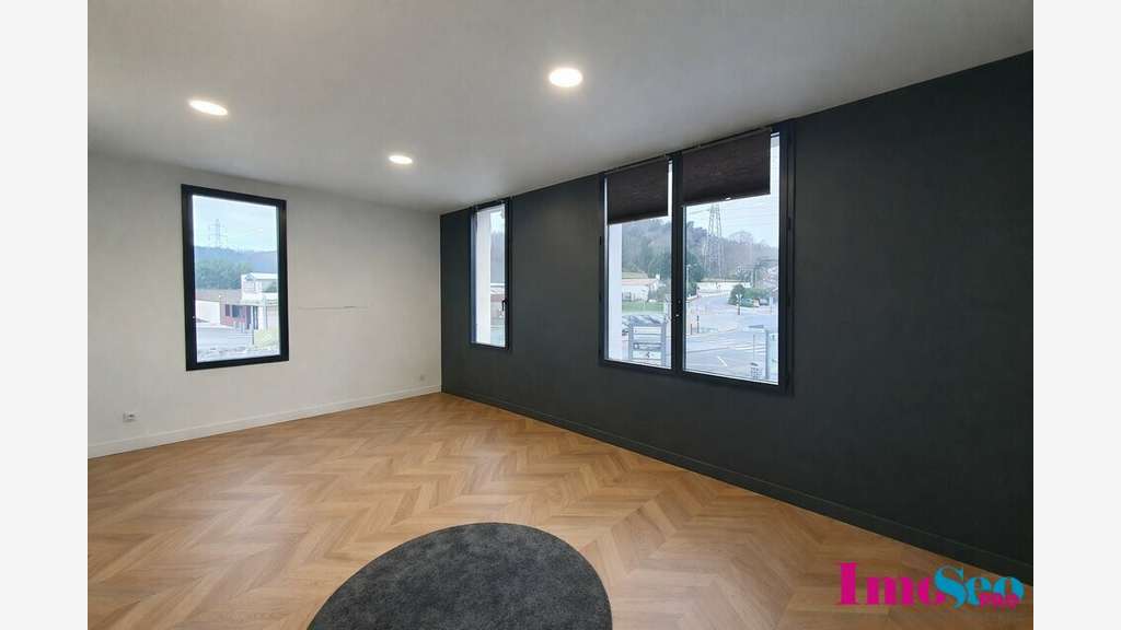Bureaux de 15m² à louer sur axe passant à Bouliac