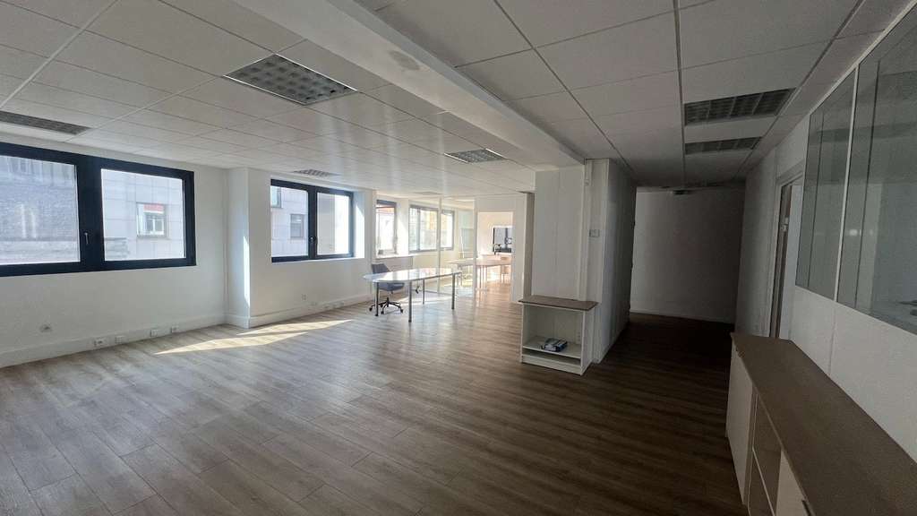 Location bureaux 120m² à Boulogne Billancourt 