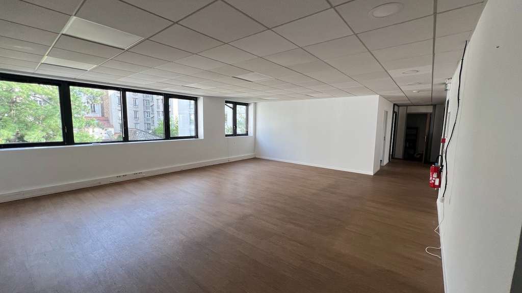 Bureaux 260m² dans bel immeuble Boulogne-B.