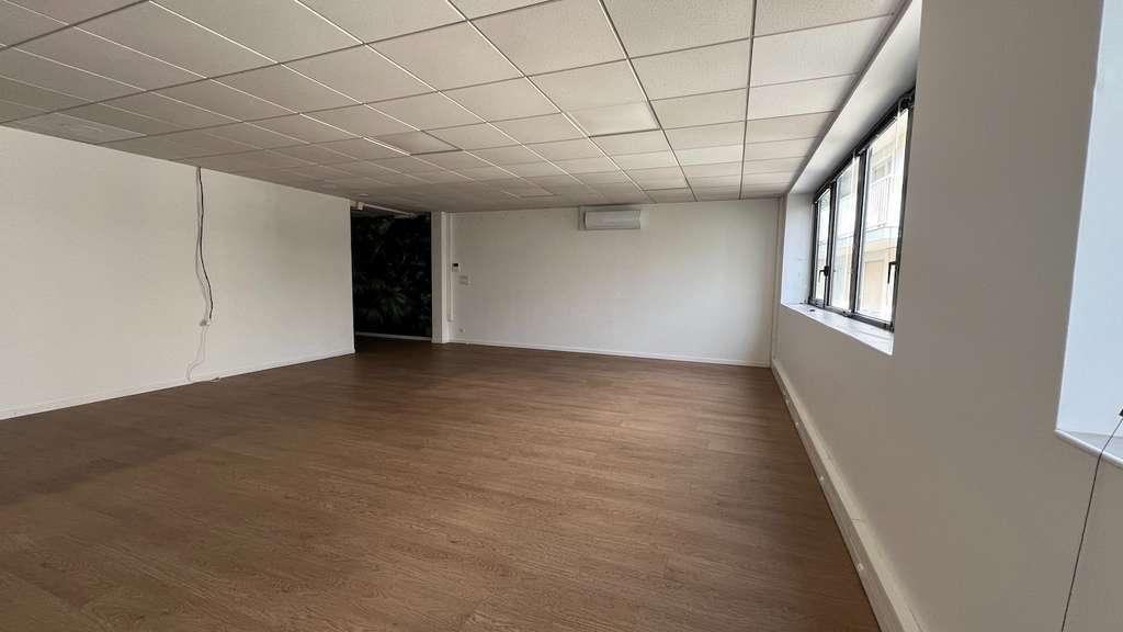 Bureaux 260m² dans bel immeuble Boulogne-B.