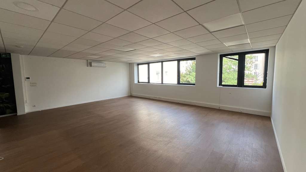 Bureaux 260m² dans bel immeuble Boulogne-B.