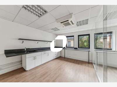 A louer Bureaux 247m² Boulogne billancourt