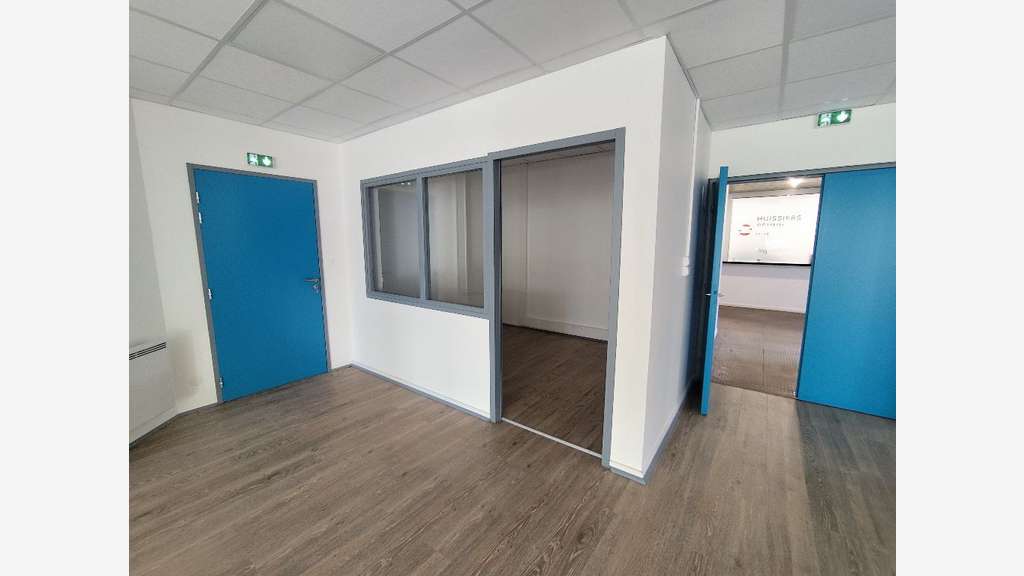 Bureaux 125m² à louer à Bourg-en-Bresse Gare