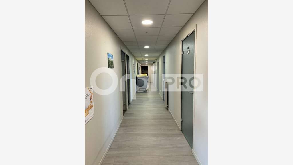 A louer ensemble de 10 bureaux à Bourg-en-Bresse