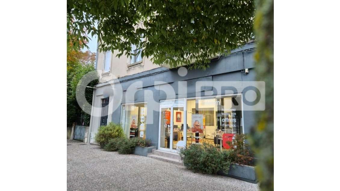 Bureau excellent état à louer à Bourg-en-Bresse