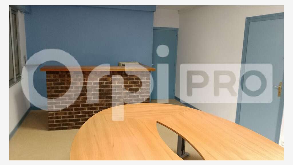 A louer bureaux 30m² à Bourg-en-Bresse empl N°1
