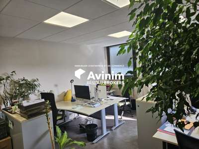 A louer 4 bureaux R+1 aux normes ERP / PMR à Bourg