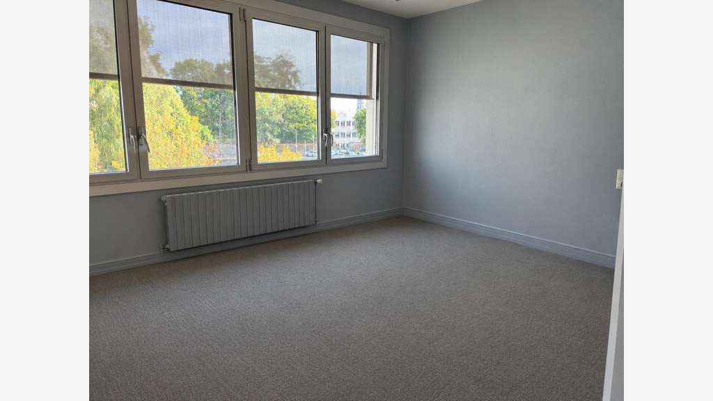 Bureau à louer de 94m² à Bourg-en-Bresse
