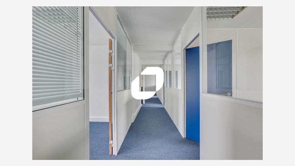 A louer Bureaux 330m² Bourg la reine
