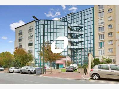 A louer Bureaux 330m² Bourg la reine