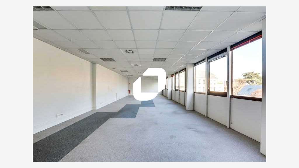 A louer Bureaux 300m² Bourg la reine