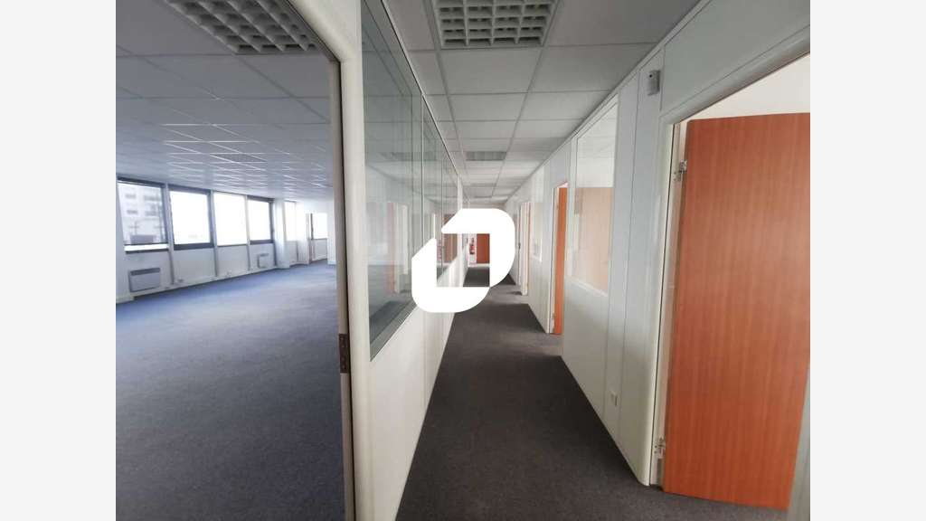 A louer Bureaux 300m² Bourg la reine