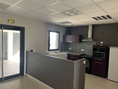 A louer bureaux récents 156m² à Bourg-lès-Valence
