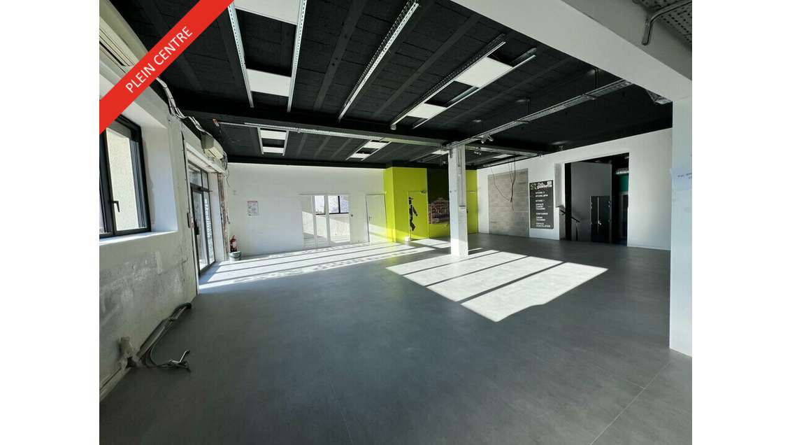 A louer bureaux rénovés de 339m² à Valence centre
