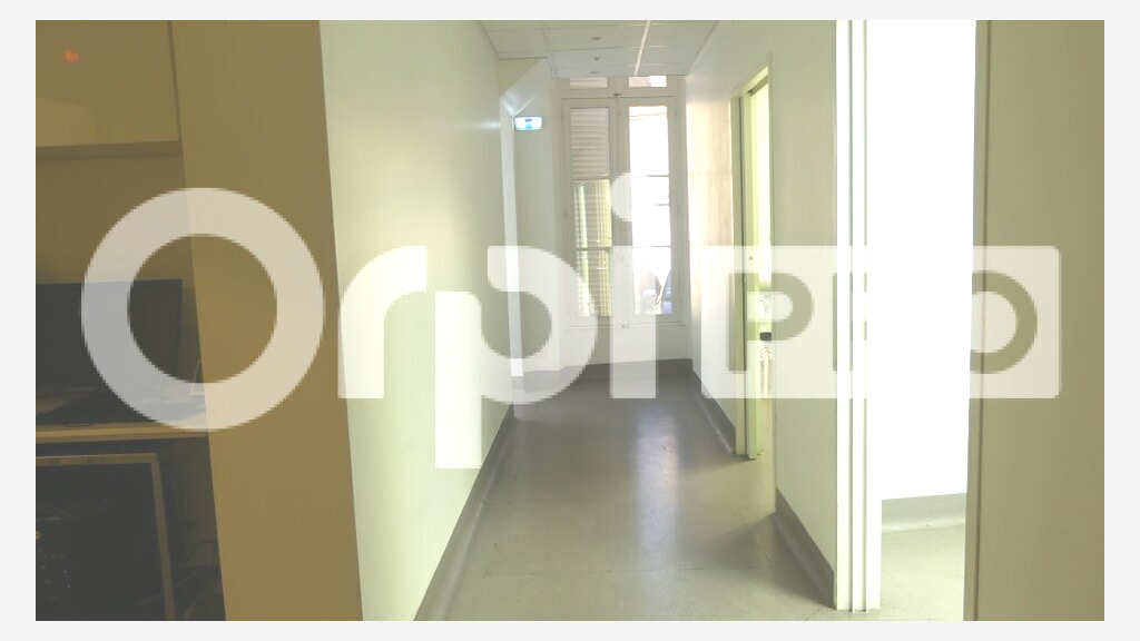 Bureaux 160m² à louer à Bourges