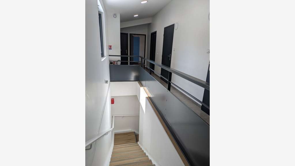 Bureau 20m² à louer à Bourgoin-Jallieu centre