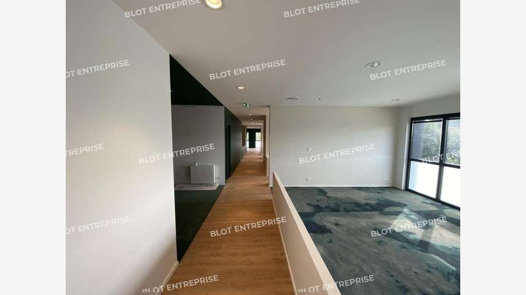 A louer bureaux 278m² Brest Zone de l'Hermitage
