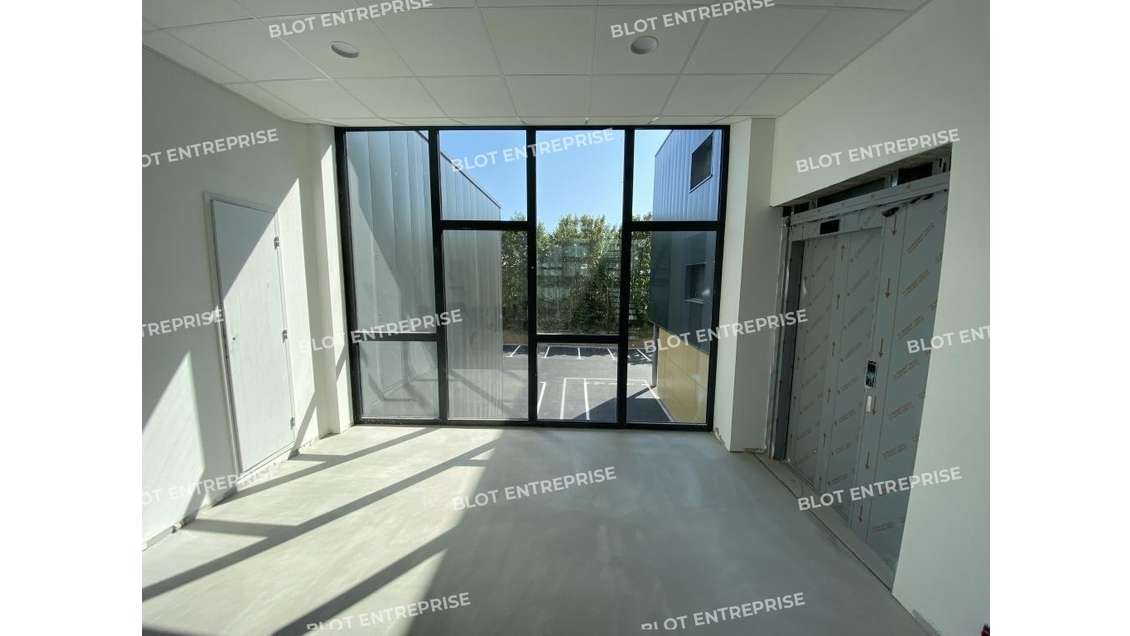 A louer bureaux 278m² Brest Zone de l'Hermitage