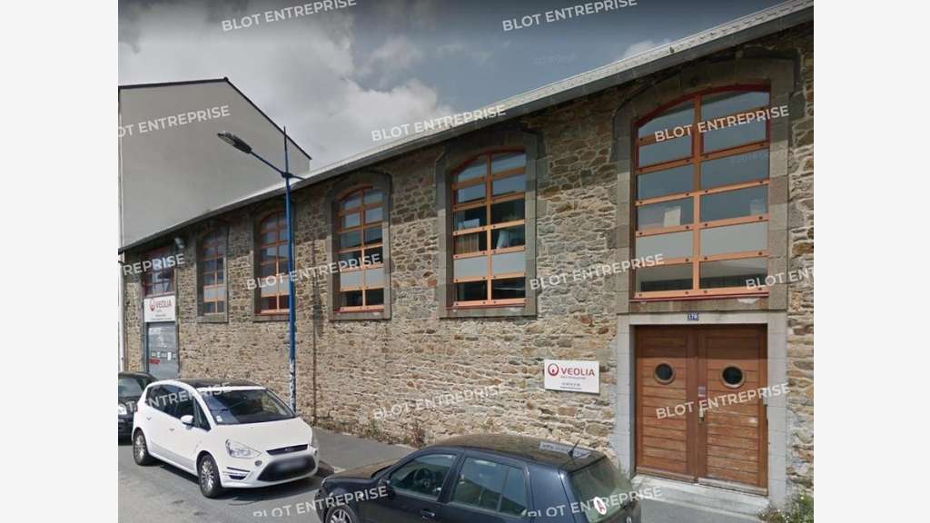 A louer locaux 850m² PMR à Brest port de commerce
