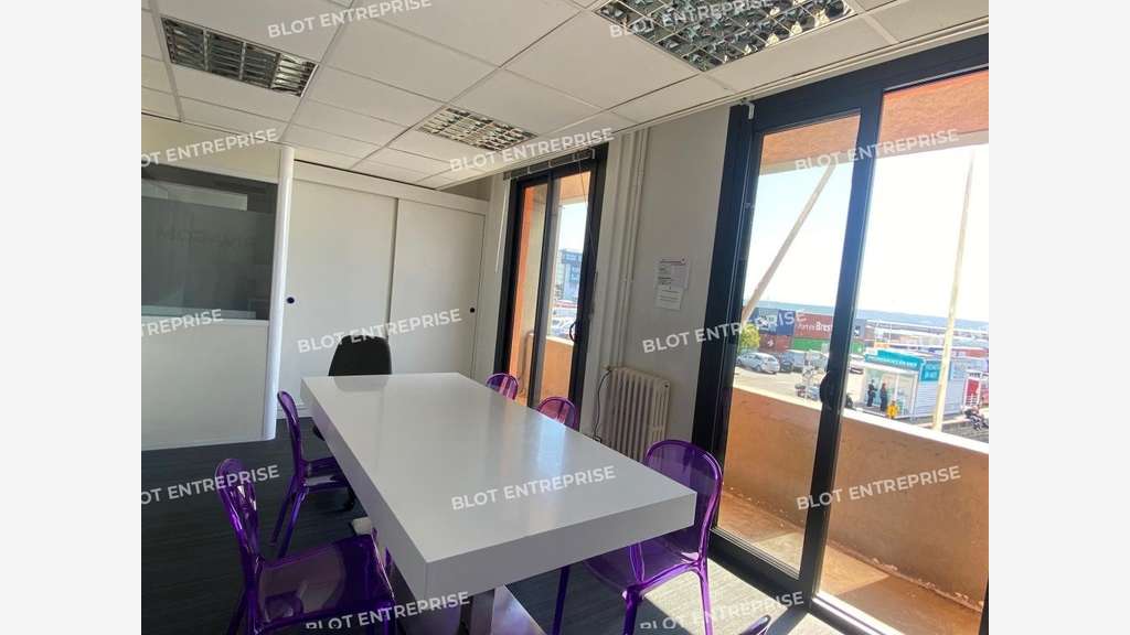 A louer bureaux 256m² vue imprenable Rade de Brest