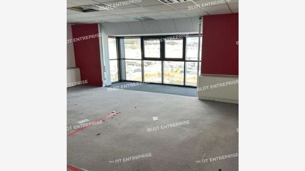 A louer bureaux 135m² à Brest Grand Large