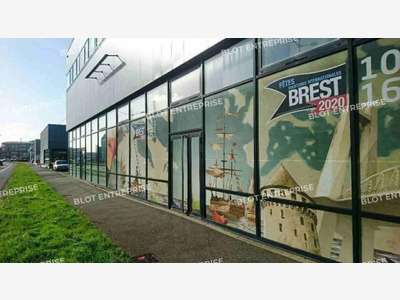 A louer local de 300m² ERP5 belle visibilité Brest