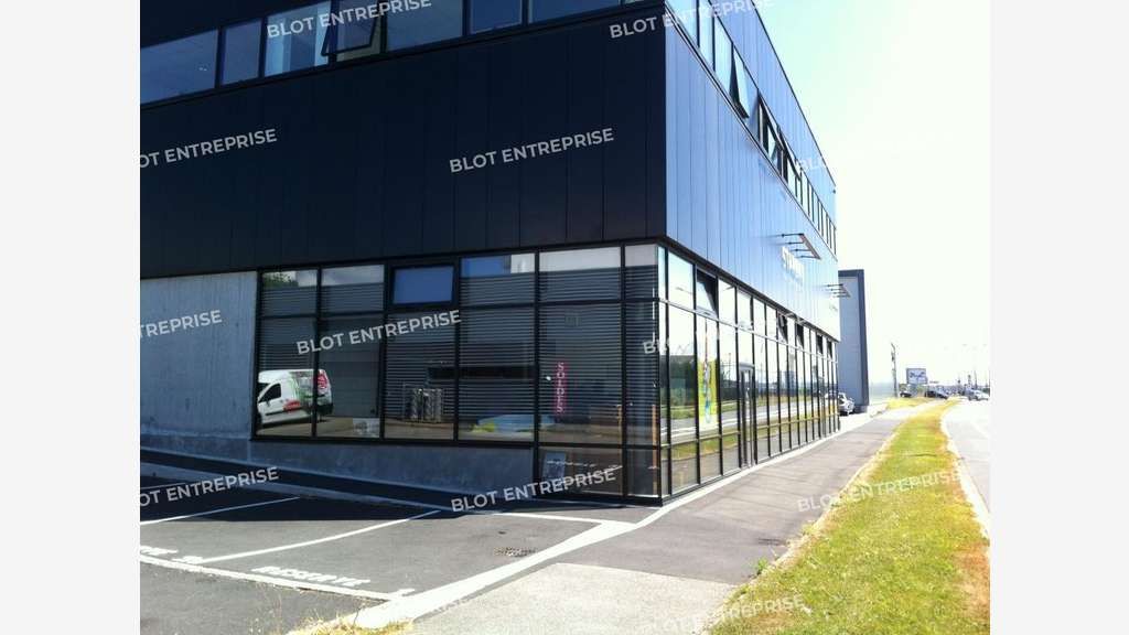 A louer local de 300m² ERP5 belle visibilité Brest