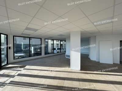 A louer local commercial 95m²  axe passant Brest 