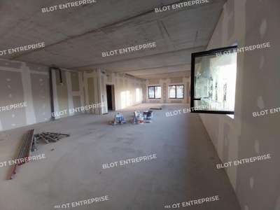 A louer bureaux neufs 95m² à Brest Kergaradec  