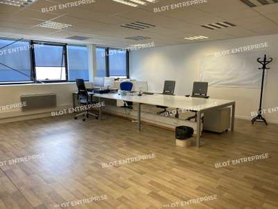 A louer bureaux 179m² visibilité optimale à Brest