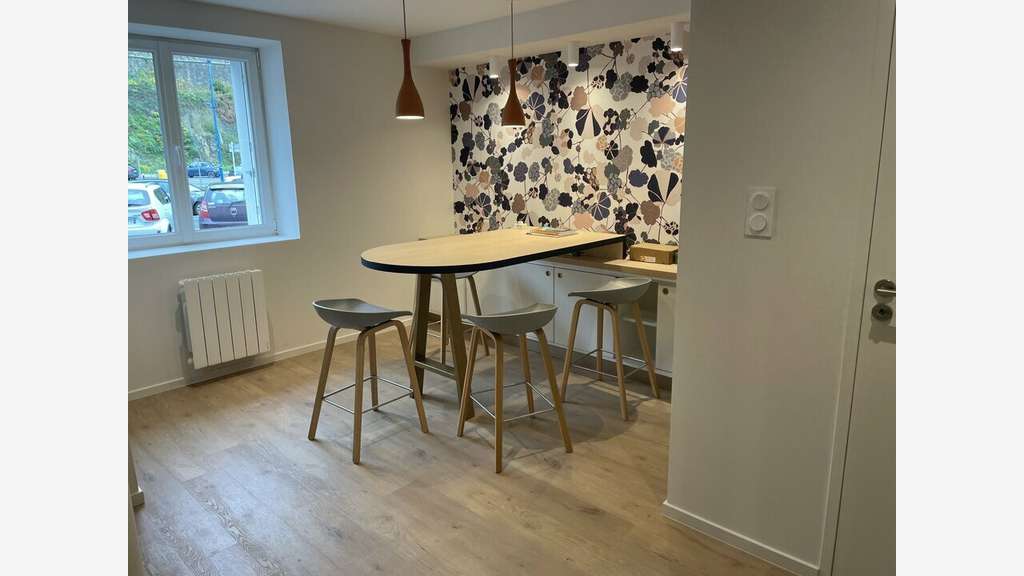 A louer bureaux 60m² rénovés à Brest port commerce