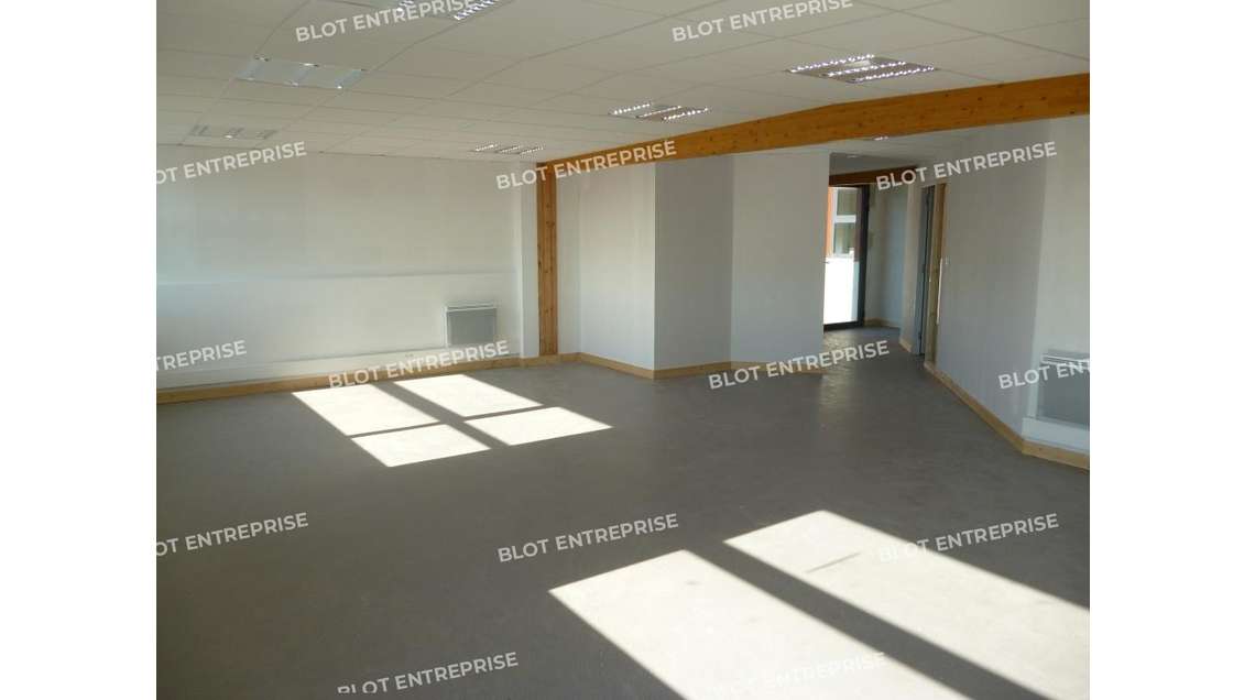 A louer bureaux 90m² port de commerce de Brest