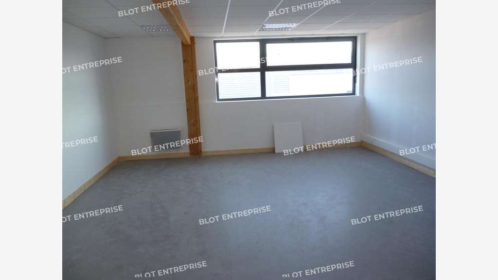 A louer bureaux 90m² port de commerce de Brest