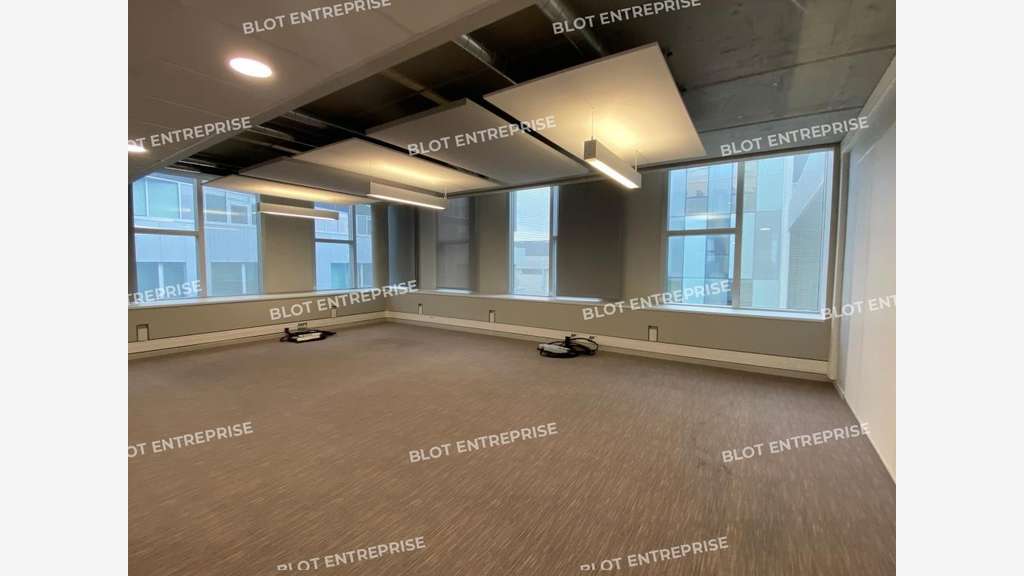 A louer bureaux 245m² R+1 à Brest Port de Commerce