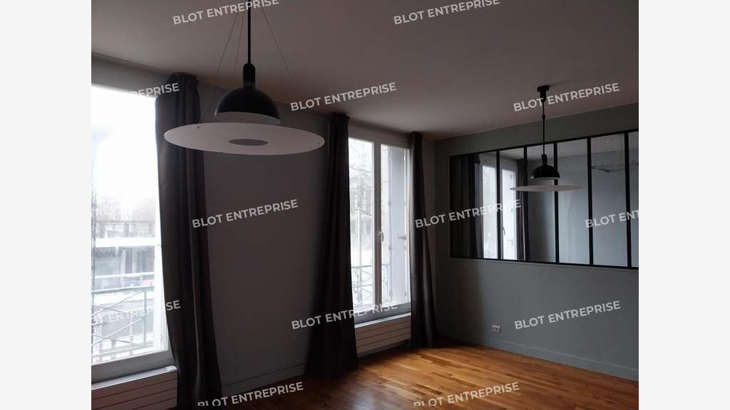 A louer bureaux 95m² R+1 Brest Place de la Liberté
