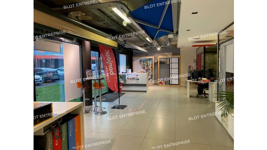 A louer bureaux de 238m² belle visibilité à Brest