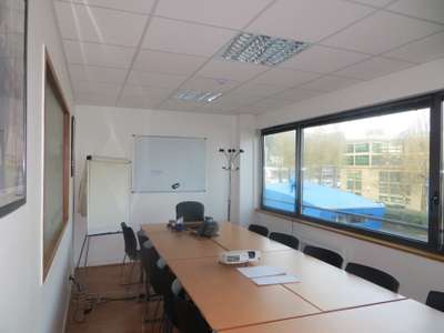 Bureaux de 84m² à louer au 2ème étage à Brest