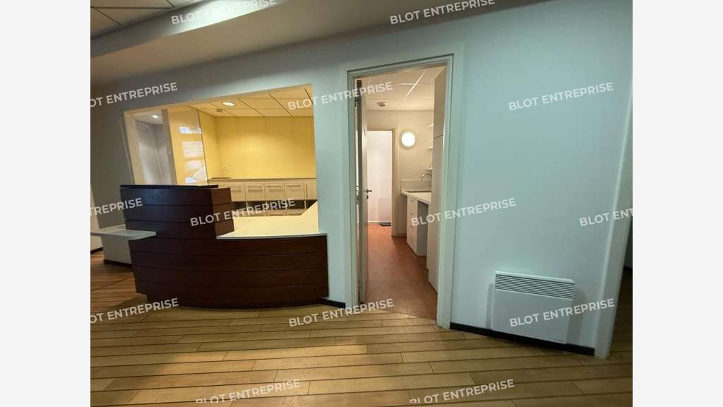A louer bureaux 95m² normes PMR Brest Saint-Louis