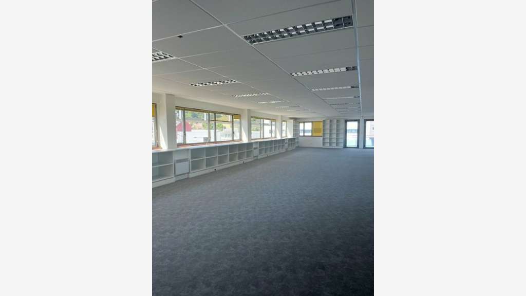 A louer bureaux de 220m² à Brest port de commerce