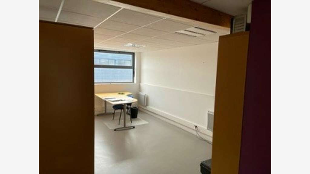 Location bureaux de 90m² à Brest port de commerce