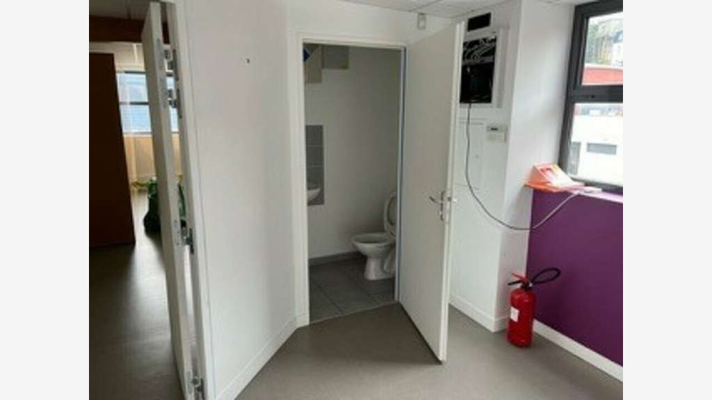 Location bureaux de 90m² à Brest port de commerce