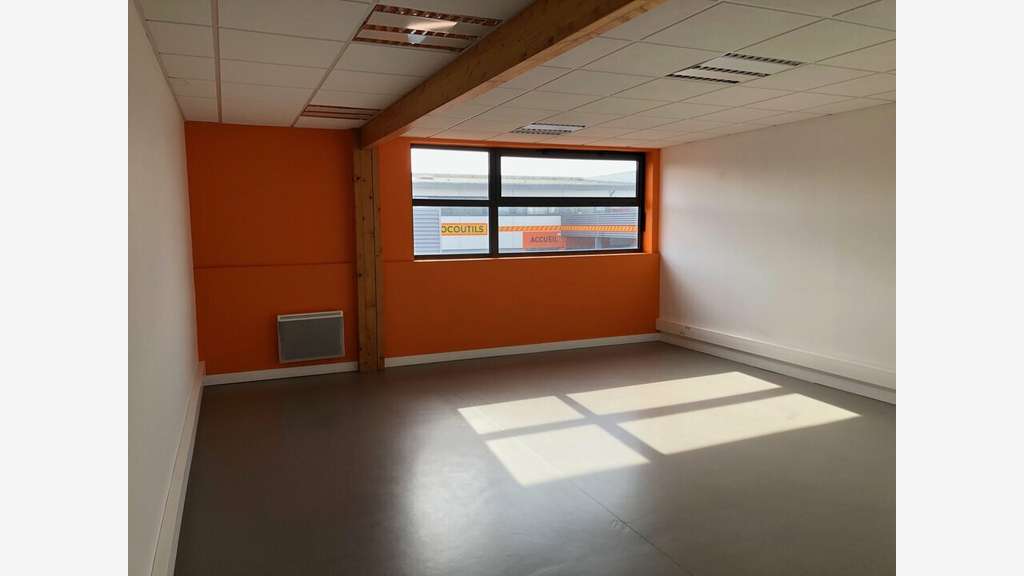 Location bureaux de 90m² à Brest port de commerce
