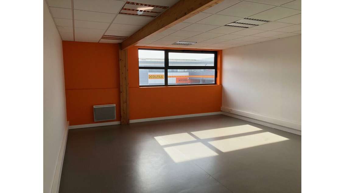 Location bureaux de 90m² à Brest port de commerce