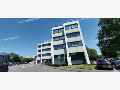 A louer bureaux 67m² R+1 à Brest Nord 